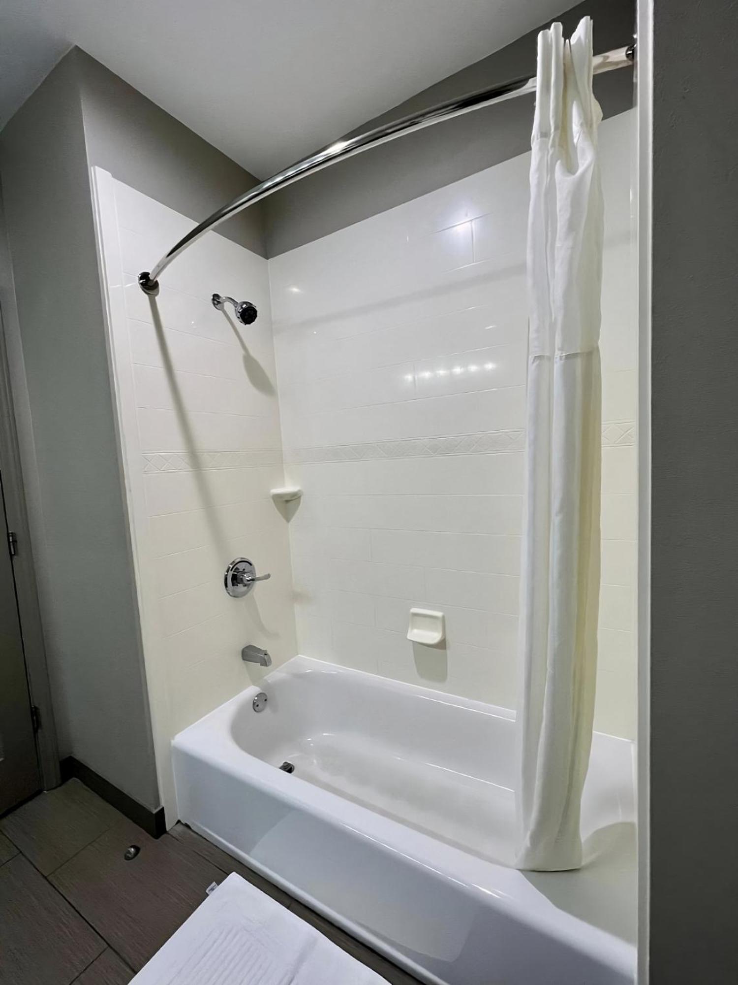 Catoosa Inn & Suites ภายนอก รูปภาพ